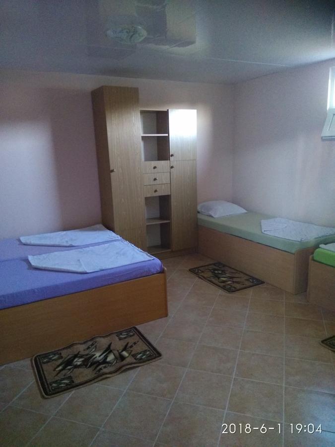 Джага-Джага Zaliznyy Port Bagian luar foto