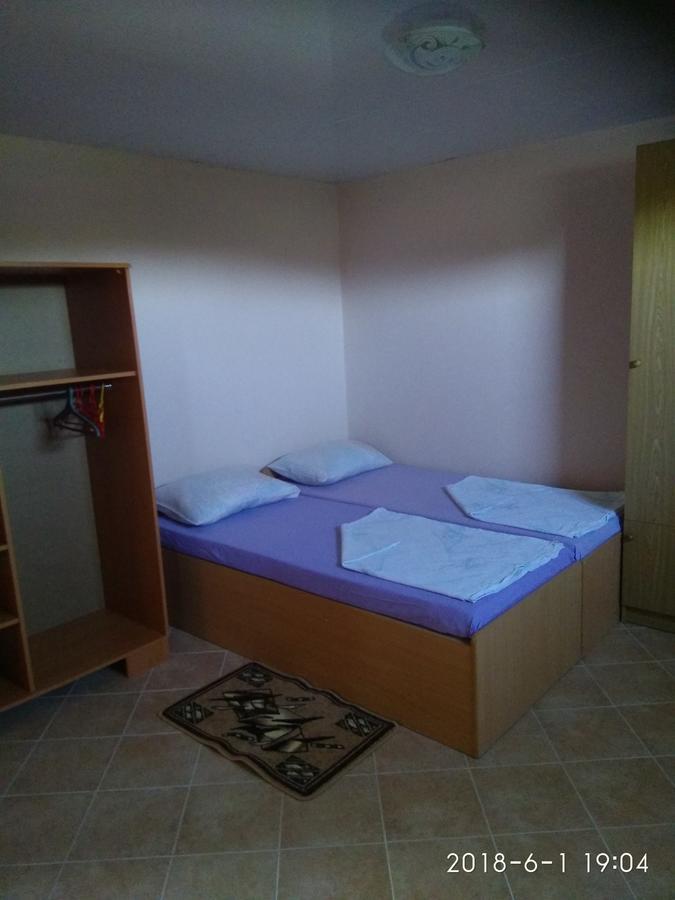 Джага-Джага Zaliznyy Port Bagian luar foto