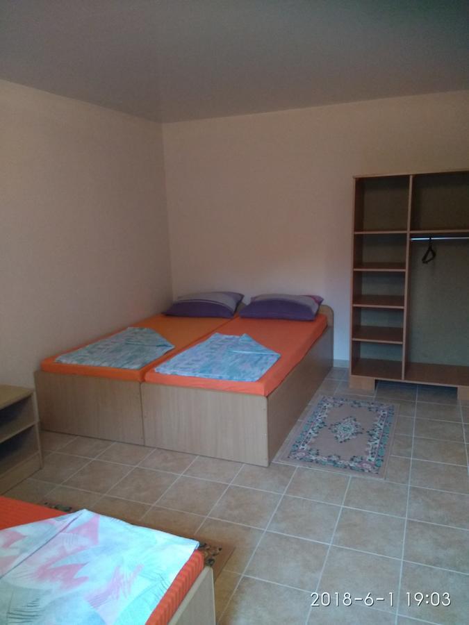 Джага-Джага Zaliznyy Port Bagian luar foto